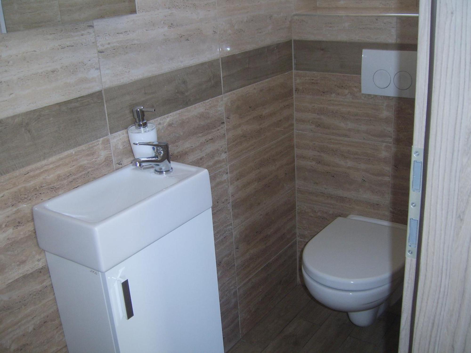 Apartments Villa Erik ロゴズニッツァ 部屋 写真