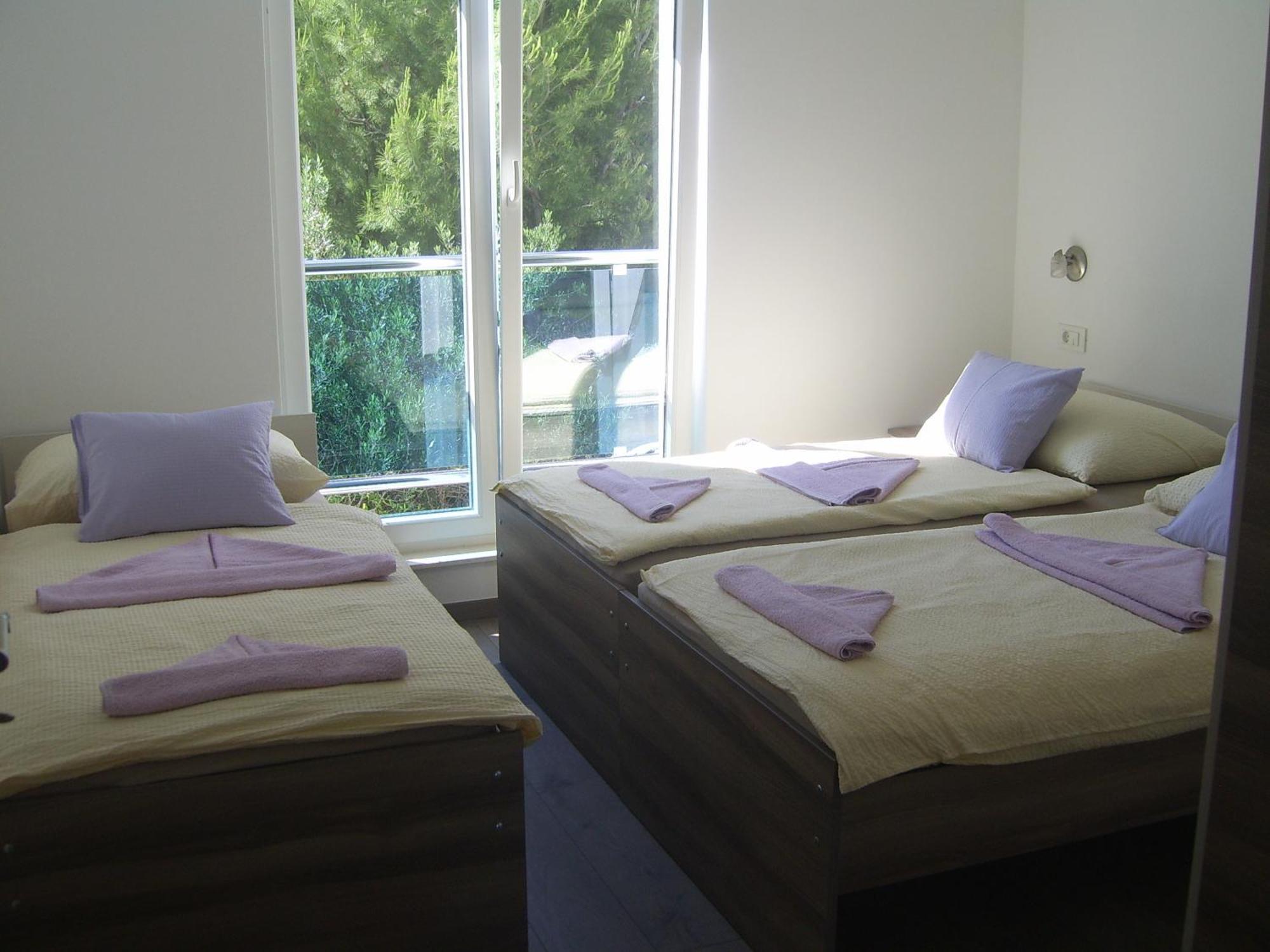 Apartments Villa Erik ロゴズニッツァ 部屋 写真