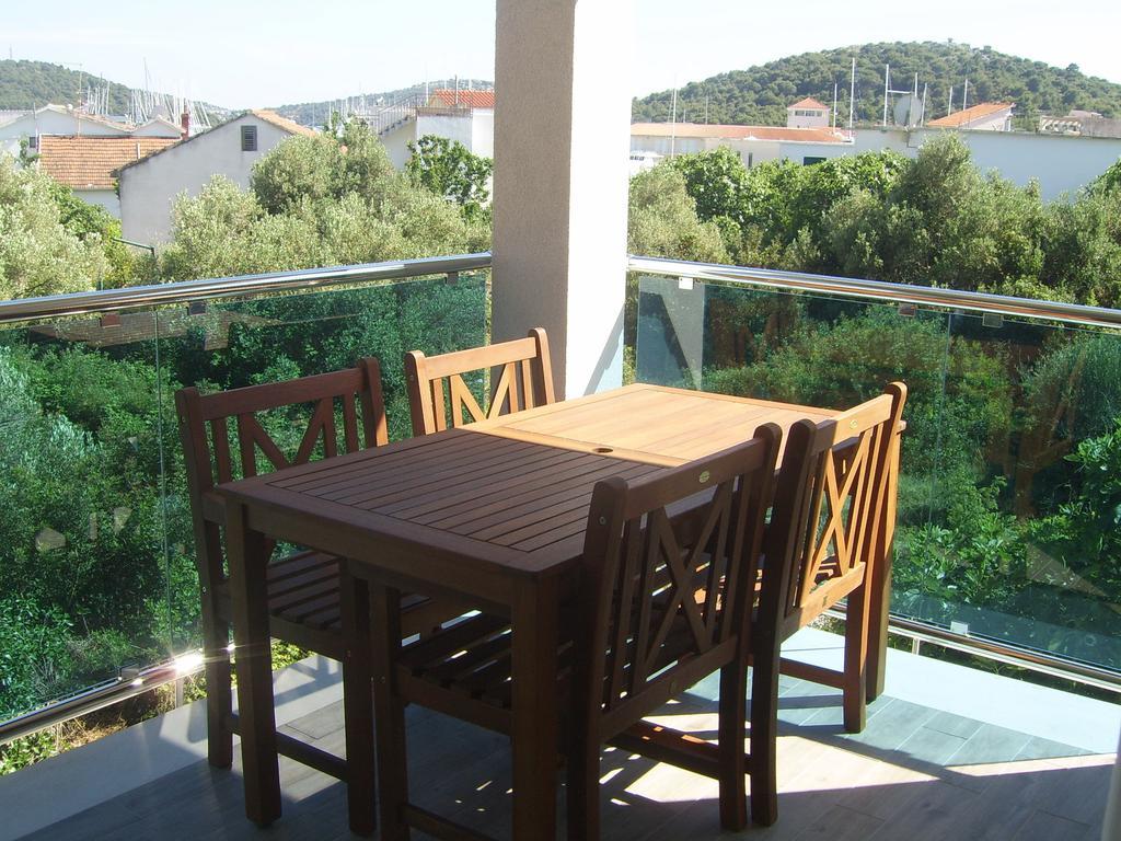 Apartments Villa Erik ロゴズニッツァ 部屋 写真